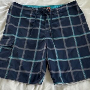 Quiksilver Blue Plaid Board Shorts Size 36 Men’s